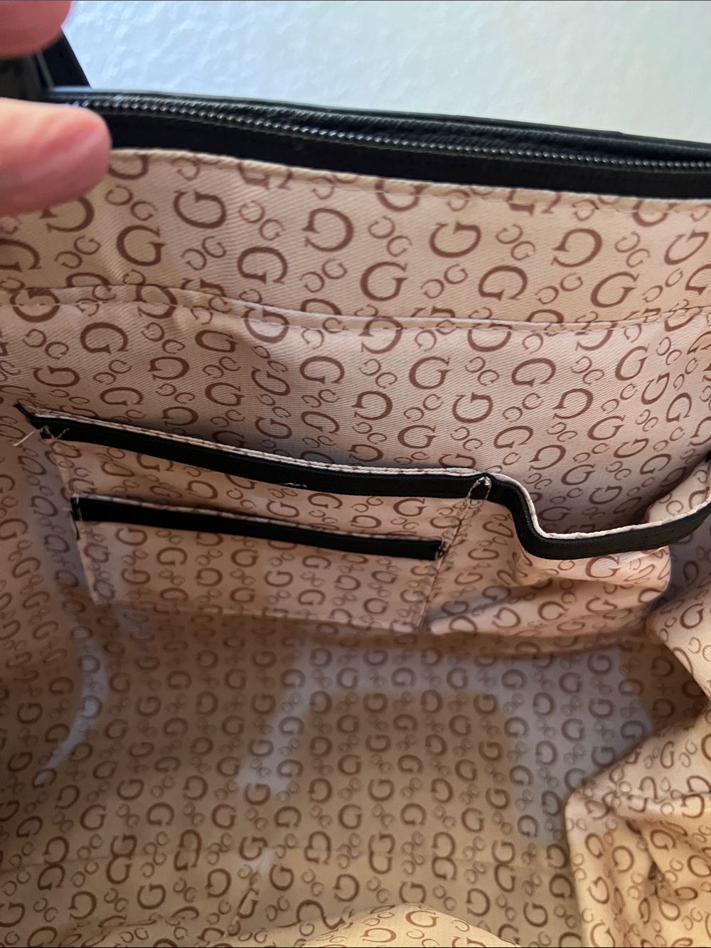 GUESS NWOT XL Black and Gray Monogram Tote with Shoulder Strap - Picture 9 of 9